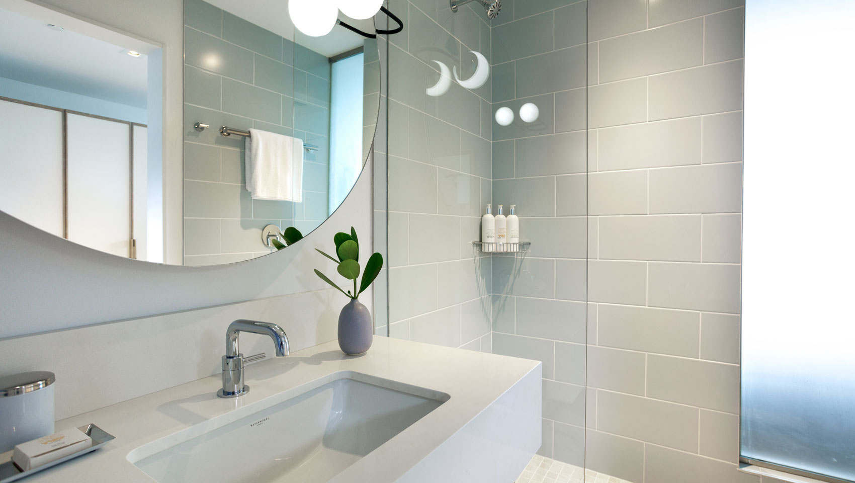 Guestroom Bathroom