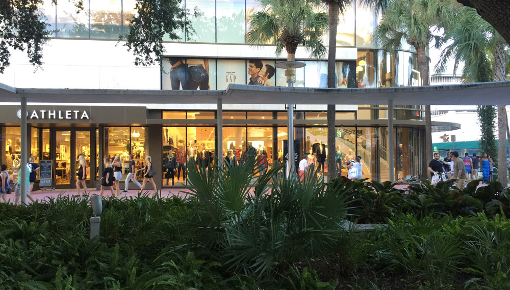 Athletica Store on Lincoln Road
